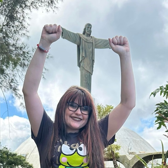 Meet your Posher, Ashley - Picture 1 of 1